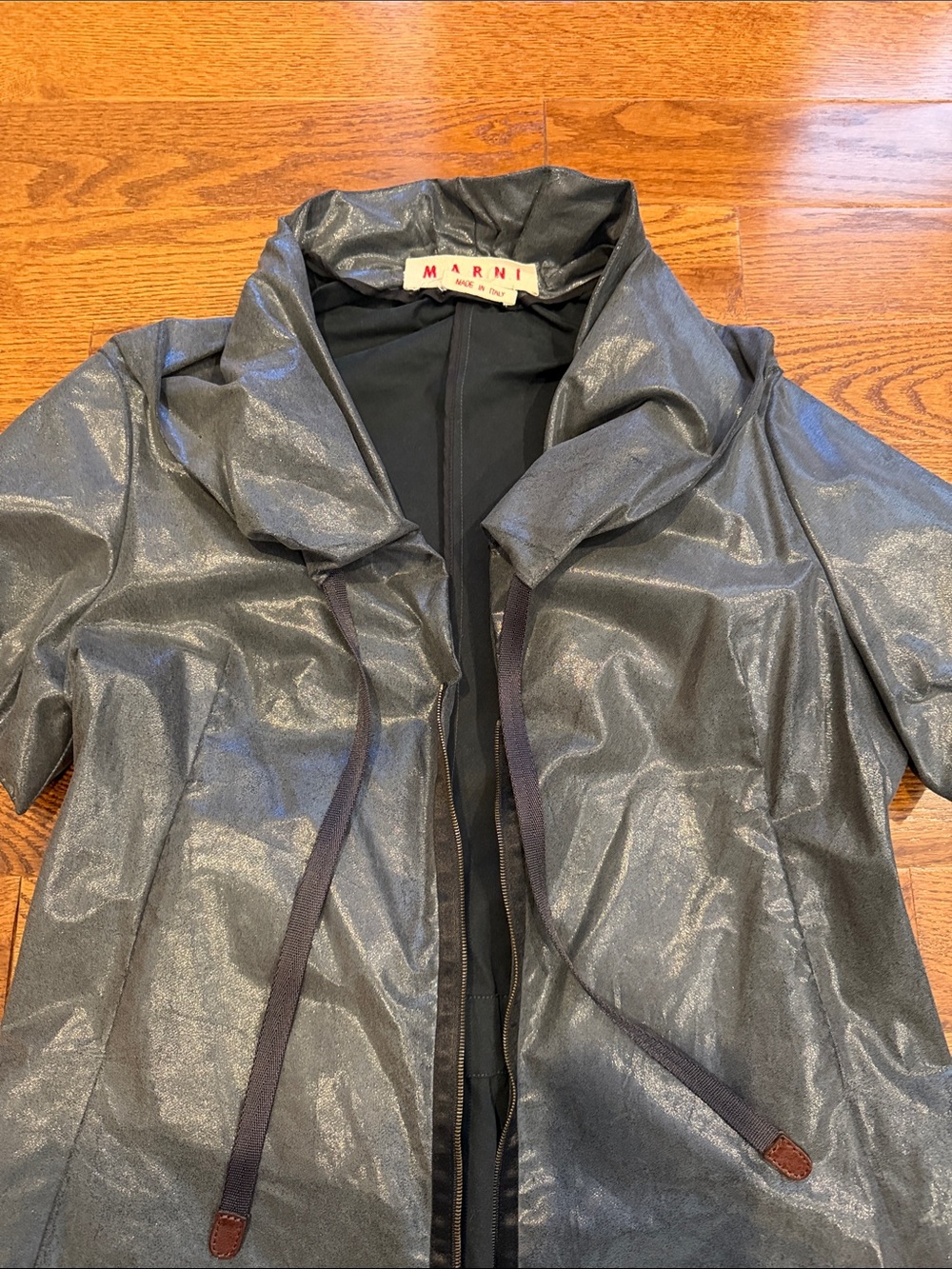 Marni Metallic Short-Sleeve Trench Coat in Shimmering Gray - Picture 5 of 14